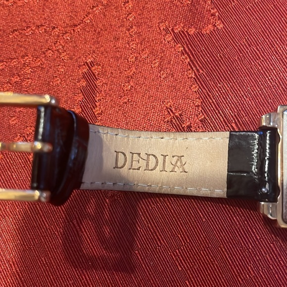 Dedia Watch

Worn just a few times
Excellent condition - Picture 5 of 7